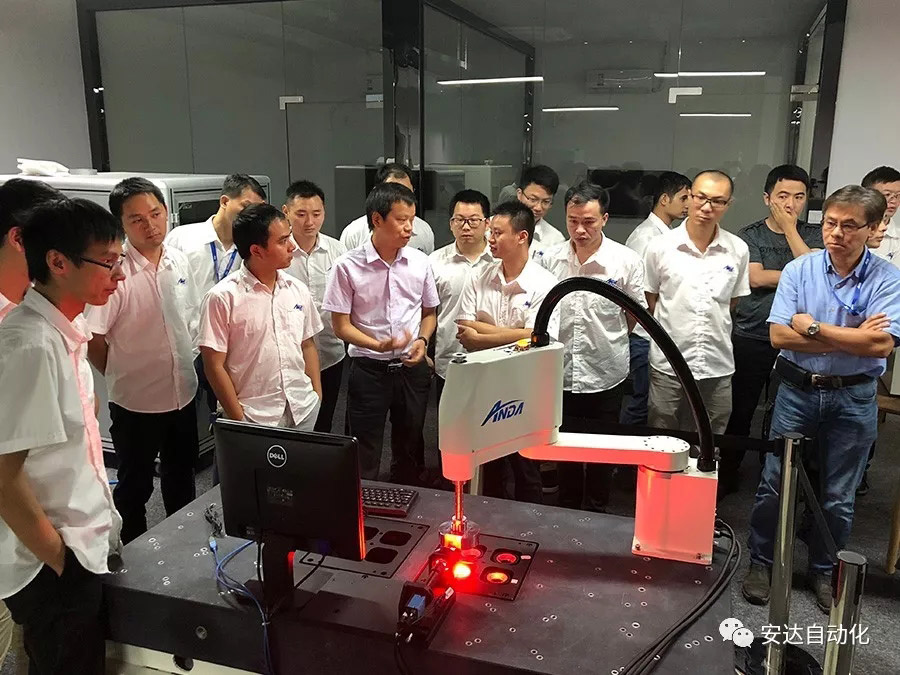 新品發布會 | 安達發布多款機械手,聚焦智能制造產業 新品發布會 | 安達發布多款機械手,聚焦智能制造產業